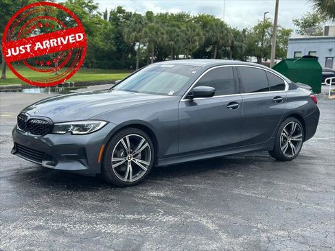 Used 2020 BMW 330i Sedan w/ Executive Package RWD image 2