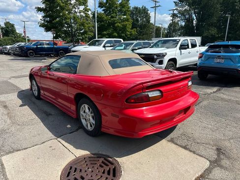 Used 2001 Chevrolet Camaro LT w/ Sport Appearance Pkg RWD image 3