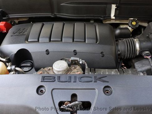 Used 2011 Buick Enclave CXL image 52