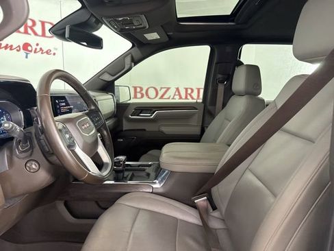 Used 2024 GMC Sierra 1500 SLT w/ SLT Premium Plus Package image 11