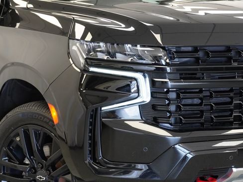 Certified 2023 Chevrolet Tahoe Z71 w/ Luxury Package AWD/4WD image 38