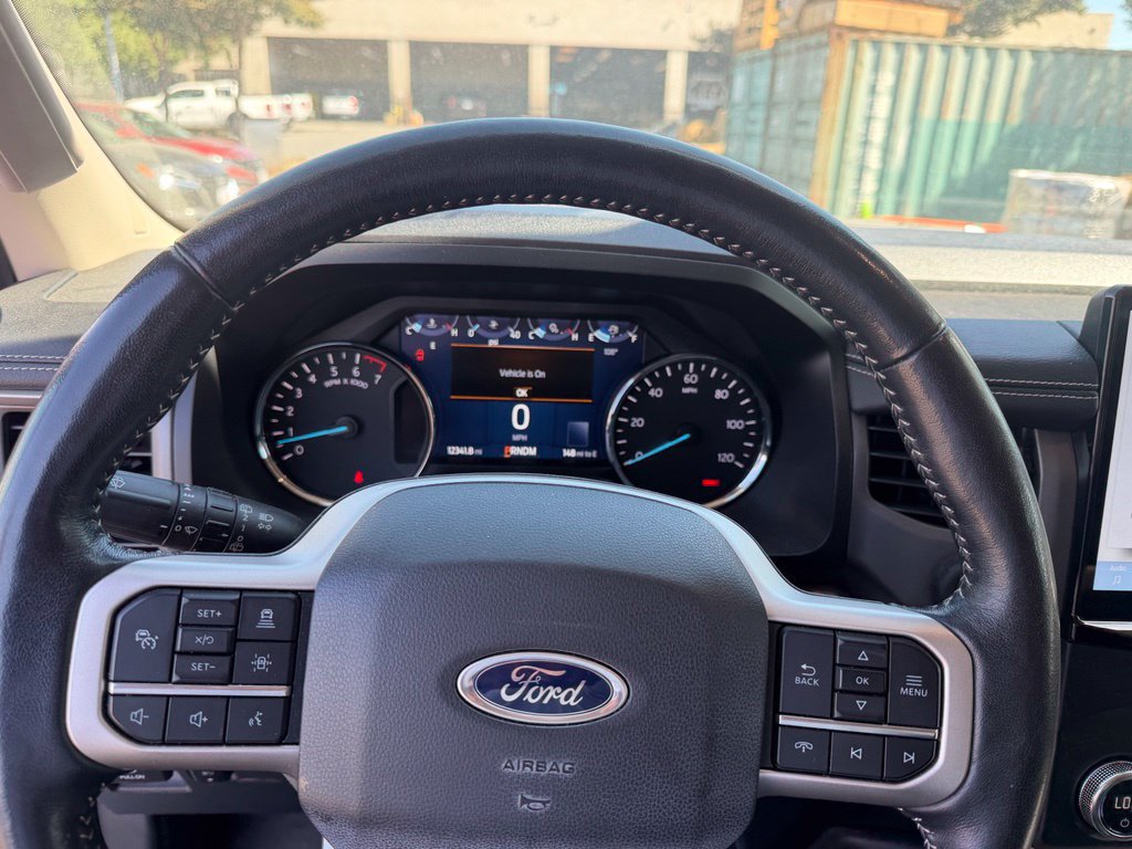 Used 2022 Ford Expedition Max XLT RWD image 5