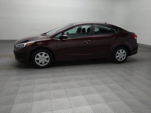 Used 2017 Kia Forte LX image 2