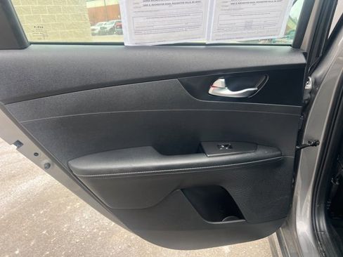 Used 2023 Kia Forte GT-Line image 15