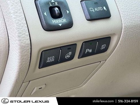 Used 2011 Lexus LS 460 L w/ Luxury Pkg image 22