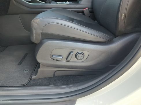 Used 2025 Kia Carnival SX Prestige FWD image 13