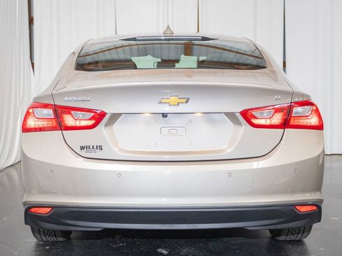 Used 2024 Chevrolet Malibu LT FWD image 3