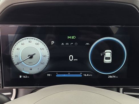 Used 2025 Hyundai Elantra SEL FWD image 12