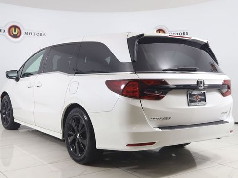 Used 2023 Honda Odyssey Sport image 4