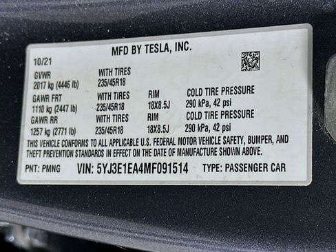 Used 2021 Tesla Model 3 Standard Range Plus RWD image 12
