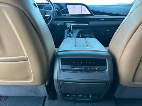 Certified 2023 Cadillac Escalade ESV Sport w/ LPO, ONYX Package AWD/4WD image 24