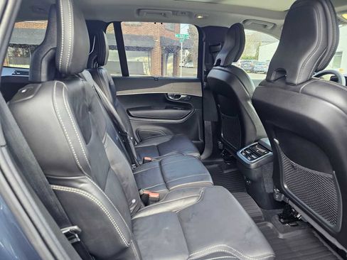 Certified 2024 Volvo XC90 B6 Ultimate w/ Protection Package Premier image 21