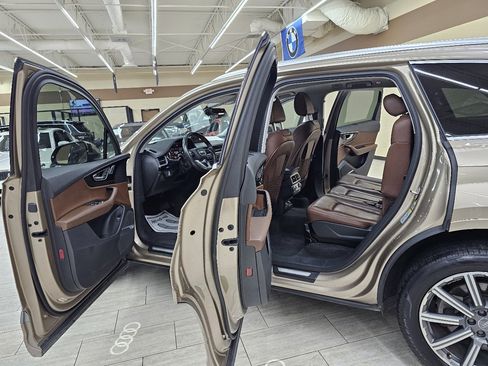 Used 2019 Audi Q7 3.0T Premium Plus w/ Premium Plus Package image 17