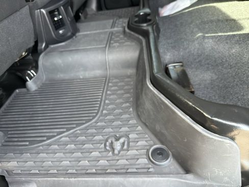 Used 2024 RAM 2500 Tradesman w/ Chrome Appearance Group image 35