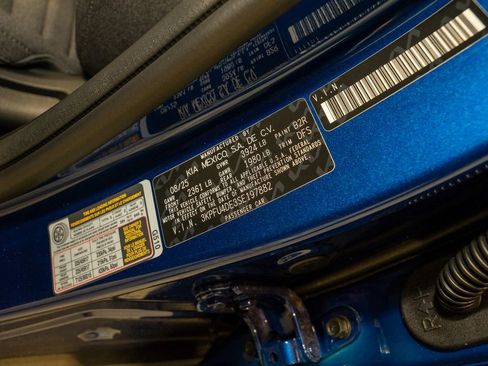 New 2025 Kia K4 EX image 18