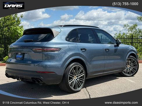 Used 2019 Porsche Cayenne S AWD/4WD image 7