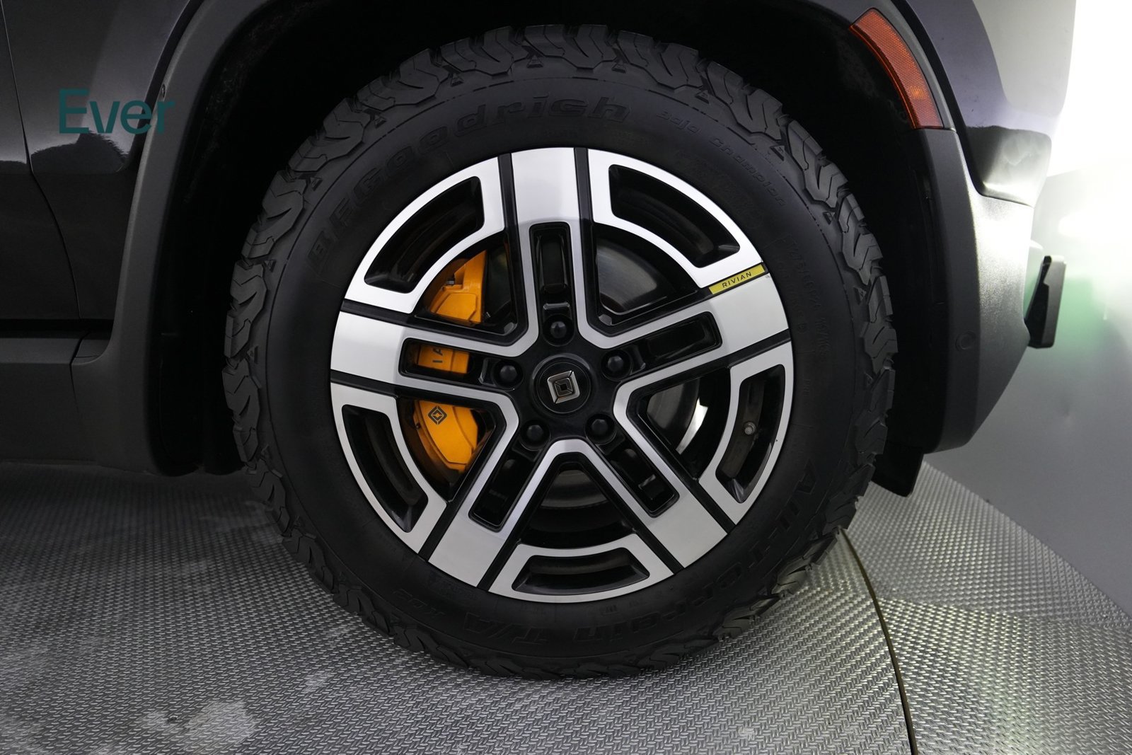 Used 2022 Rivian R1T Adventure AWD/4WD image 20