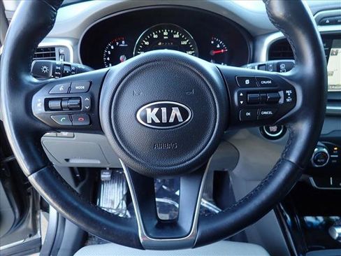 Used 2017 Kia Sorento SX AWD/4WD image 14
