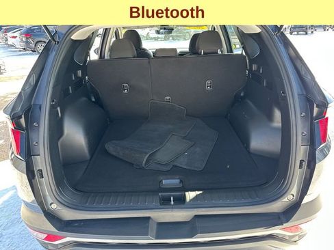 Used 2023 Hyundai Tucson SE image 12