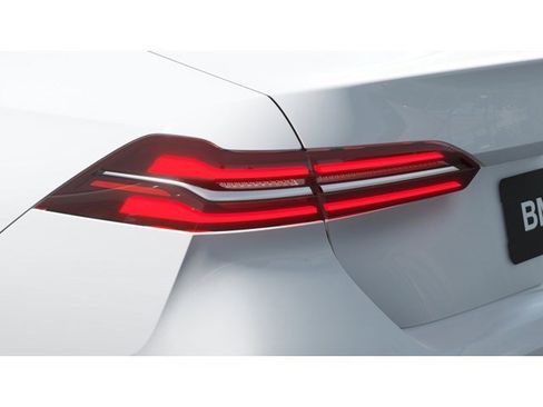 New 2026 BMW 530i w/ Premium Package image 8