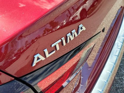 Certified 2021 Nissan Altima 2.5 SL FWD image 6
