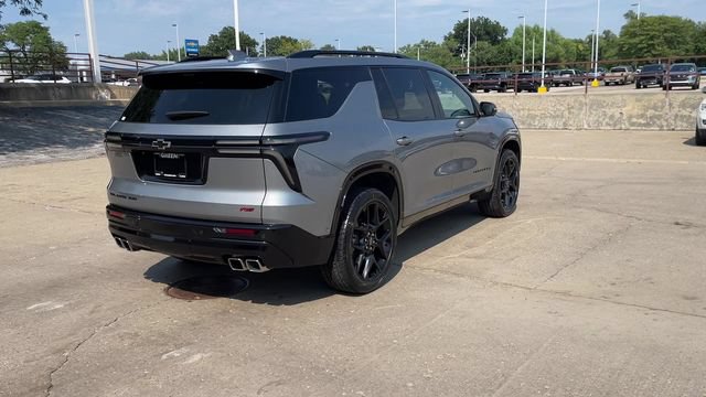 Used 2024 Chevrolet Traverse RS w/ LPO, Floor Liner Package AWD/4WD image 8