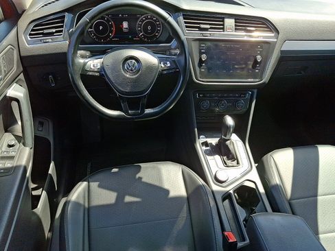 Used 2019 Volkswagen Tiguan SEL w/ 3rd Row Seat Package AWD/4WD image 11