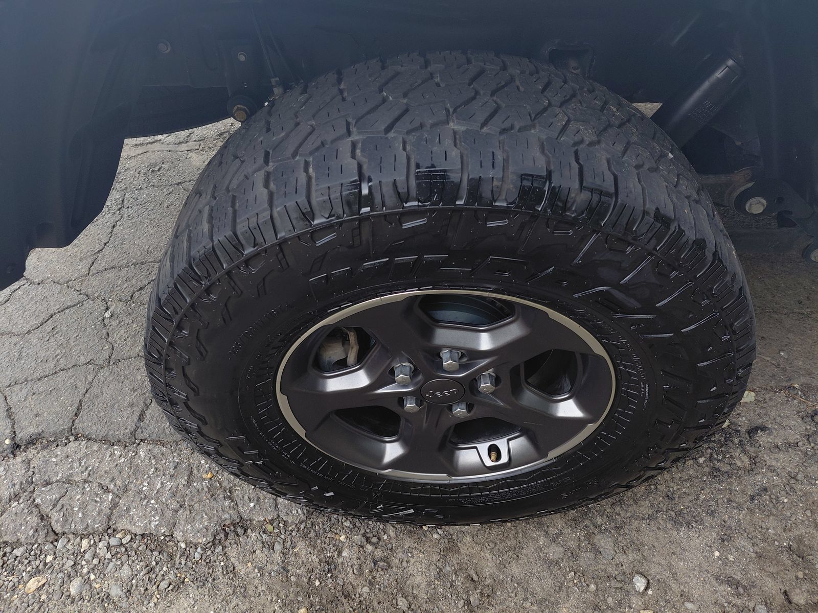 Used 2020 Jeep Gladiator Overland AWD/4WD image 22