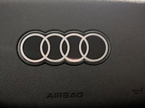 Used 2025 Audi Q5 Premium Plus w/ Premium Plus image 13