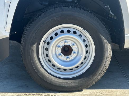 Certified 2025 Toyota Tacoma SR image 25