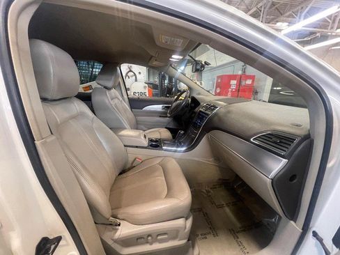 Used 2013 Lincoln MKX AWD image 5