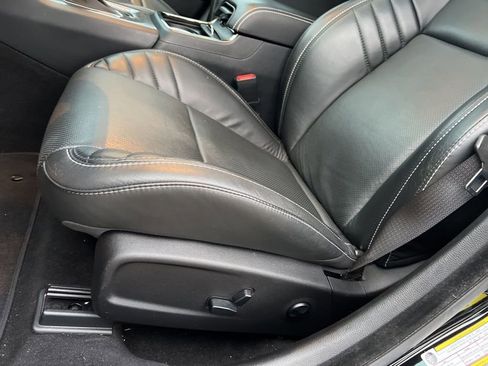 Used 2021 Dodge Charger SRT Hellcat image 16