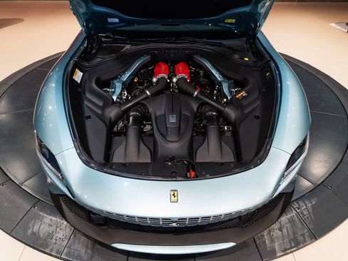 Used 2024 Ferrari Roma Spider image 18