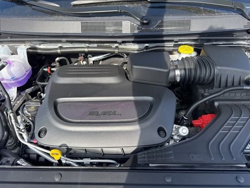 New 2026 Chrysler Pacifica Select image 17