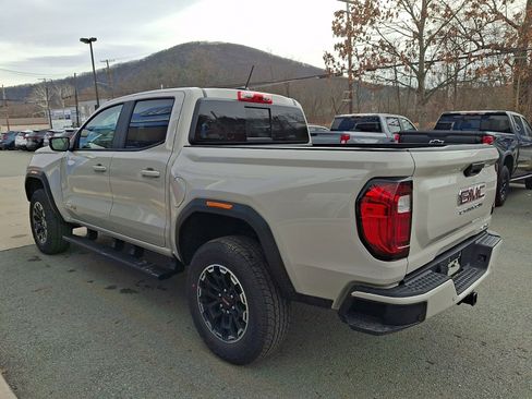 New 2026 GMC Canyon AT4 image 4