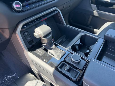 New 2026 Toyota Tundra Limited AWD/4WD image 15
