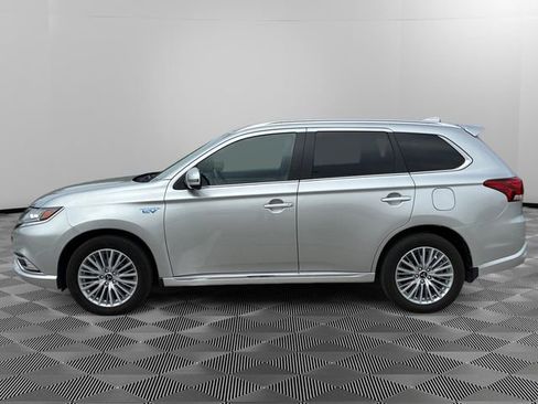 Used 2019 Mitsubishi Outlander GT AWD/4WD image 2
