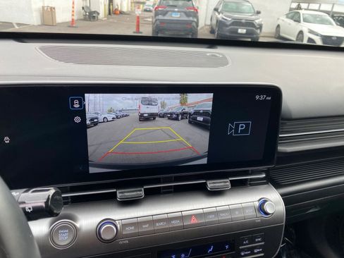 Used 2025 Hyundai Kona SEL image 17