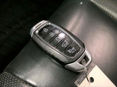 Used 2021 Hyundai Palisade Limited image 17