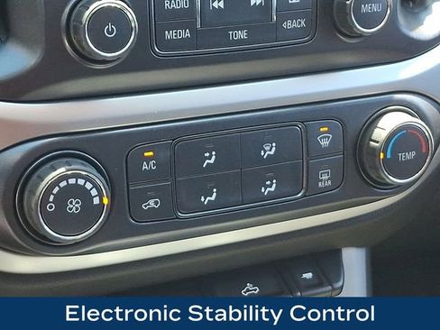 Used 2018 Chevrolet Colorado LT w/ LT Convenience Package AWD/4WD image 14