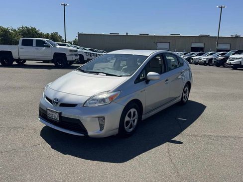 Used 2013 Toyota Prius Two FWD image 5