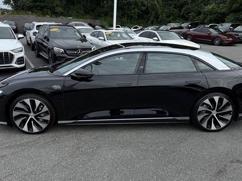 Used 2023 Lucid Air Touring AWD/4WD image 12