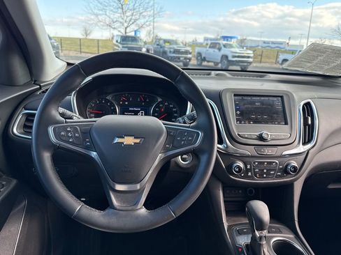 Used 2023 Chevrolet Equinox LT image 24