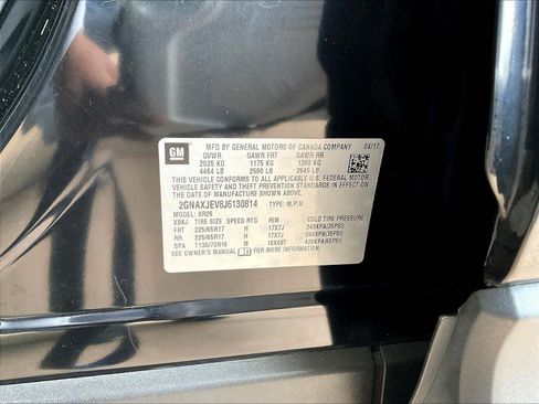 Used 2018 Chevrolet Equinox LT FWD image 18