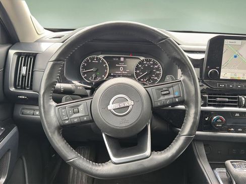 Certified 2023 Nissan Pathfinder SL w/ SL Premium Package AWD/4WD image 8