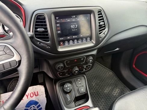 Used 2018 Jeep Compass Trailhawk w/ Cold Weather Group image 23