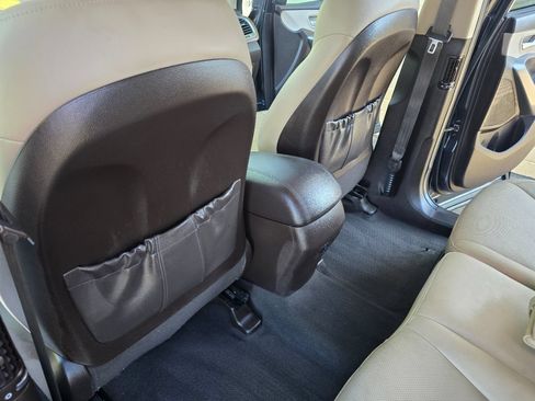 Used 2018 Hyundai Santa Fe Sport FWD image 18