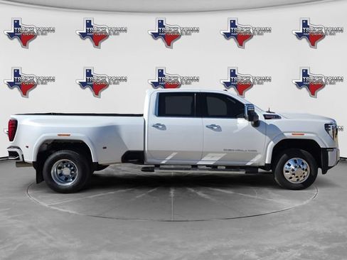 Used 2024 GMC Sierra 3500 Denali AWD/4WD image 2