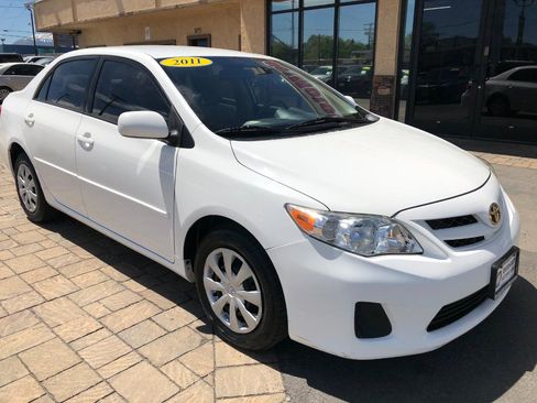 Used 2011 Toyota Corolla LE FWD image 8