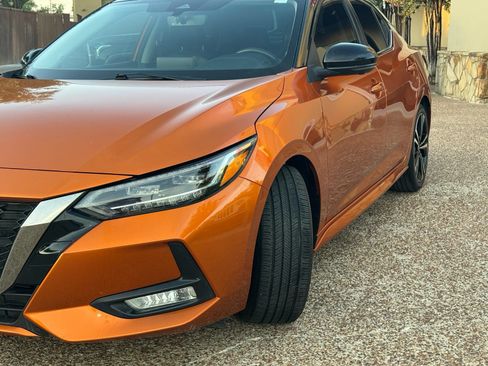 Used 2023 Nissan Sentra SR w/ SR Premium Package FWD image 3